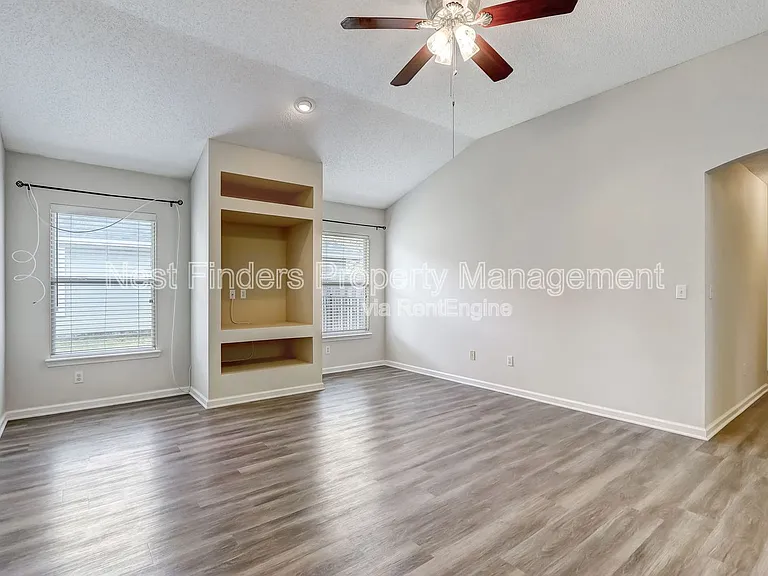 749 Grand Parke Dr — Photo 21