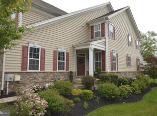 22 Iron Hill Way, Collegeville, PA 19426