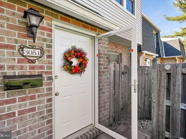 3051 Harbour Dr, Palmyra, NJ 08065