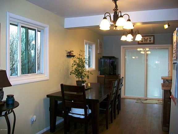 3rd image of 532 26th Ave NE