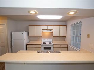 616 Ridge Cir, Chesapeake, VA 23320