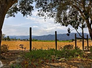 2077 Valley Meadow Dr, Ojai, CA 93022