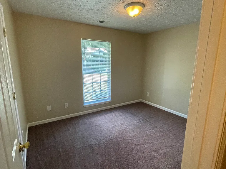 10824 Charlene Dr — Photo 14