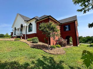 1025 McClure Rd, Clarksville, TN 37040