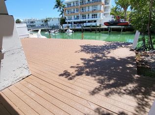 7707 Hawthorne Ave N, Miami Beach, FL 33141