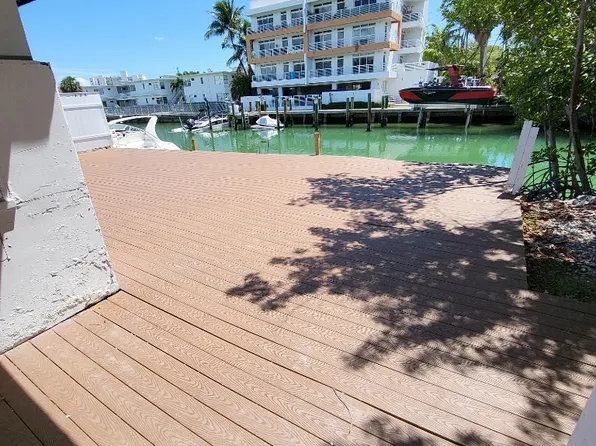 7707 Hawthorne Ave N, Miami Beach, FL 33141
