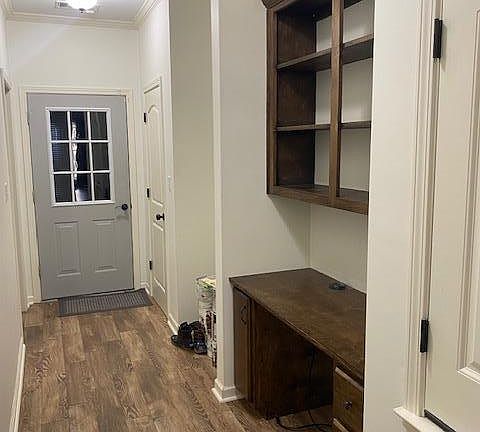 2nd image of 3 Caroline Cv