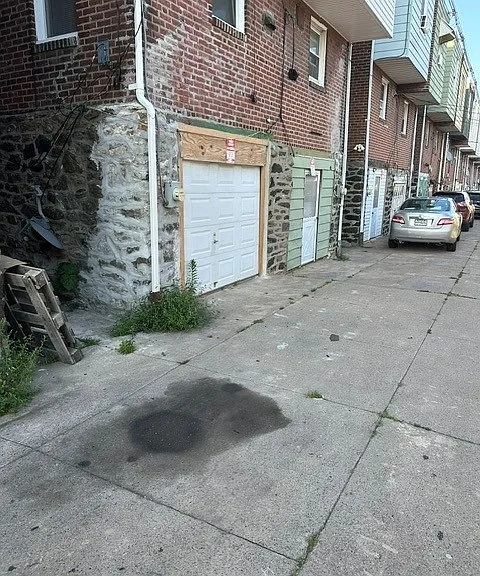258 Rosemar St — Photo 11