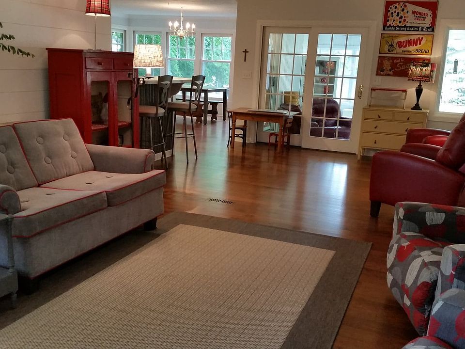 Great room, 16x30