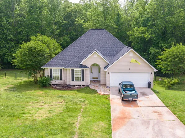 130 Salem Ln, Cornelia, GA 30531