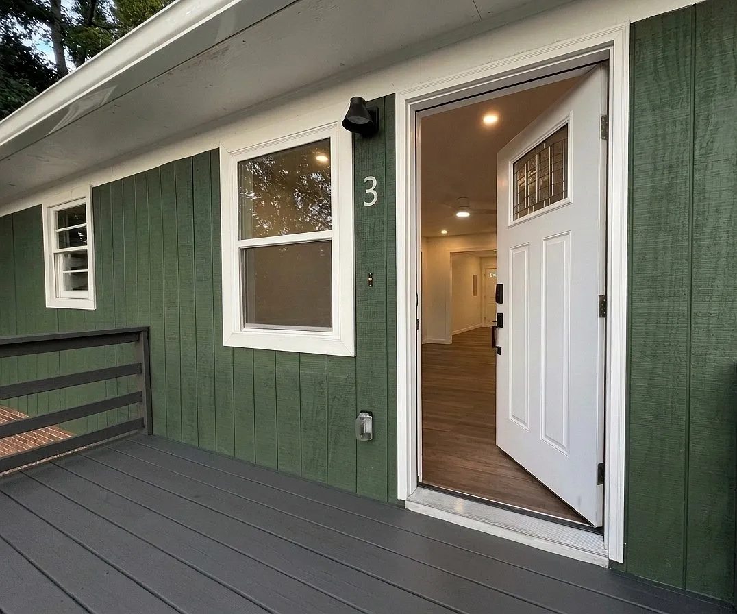 2 bed, 875 sqft, $1,450 — Photo 2