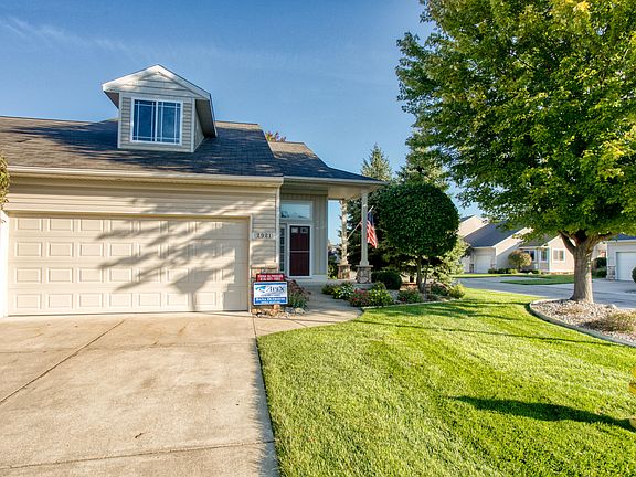 3rd image of 2921 Stoney Creek Ct #15