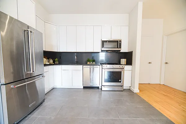 Rented by Platinum Properties | media 25