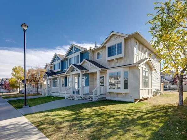 703 N Luxstone Sq SW #101, Airdrie, AB T4B 0A3