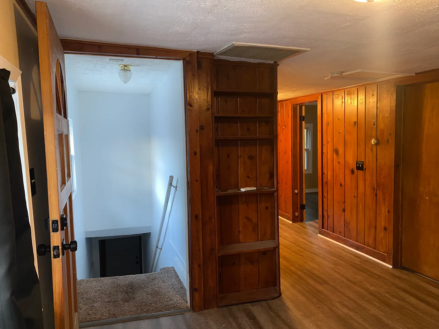2 bed, 630 sqft, $1,100 — Photo 3