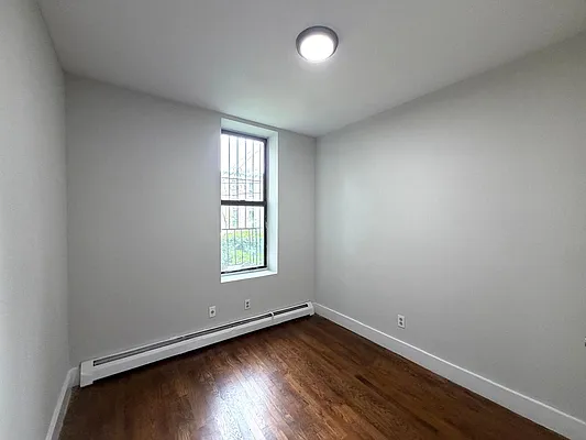 Bedroom, photo 5