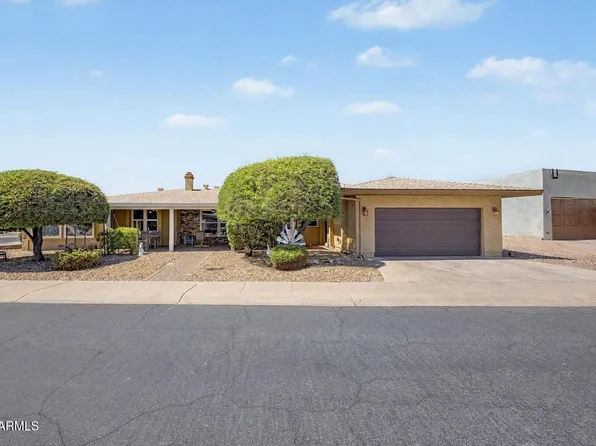 2205 N NICKLAUS Drive, Mesa, AZ 85215