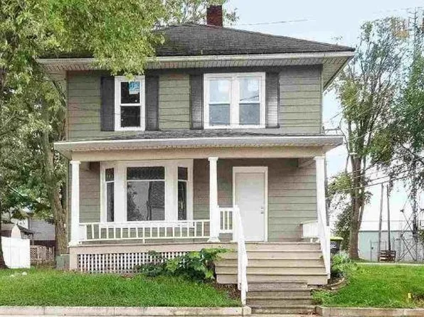109 Drake Rd, Kendallville, IN 46755