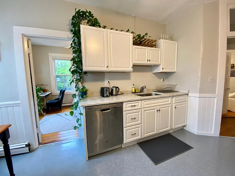 27 Hurd Rd #6 — Photo 7