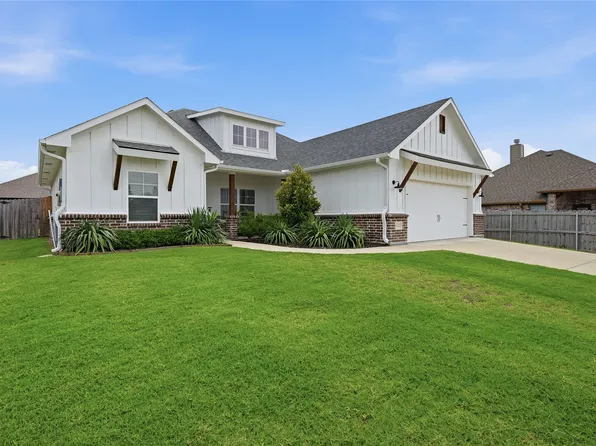 1411 Saratoga Dr, Sherman, TX 75092