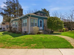 68 Old Fort Rd, Newport, RI 02840