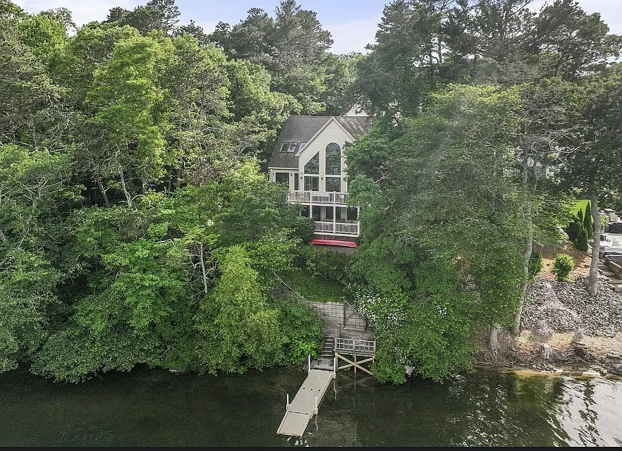 2 bed, 3.5 bath, 2600 sqft, $4,500 — Photo 4