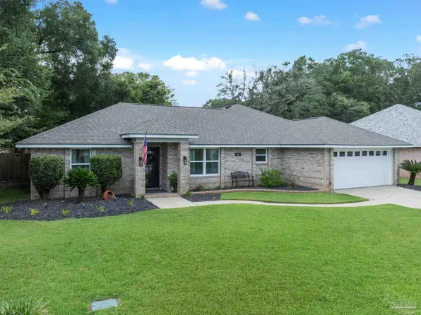1621 Colwyn Dr, Cantonment, FL 32533