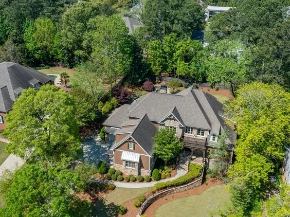 760 Glenairy Dr, Atlanta, GA 30328