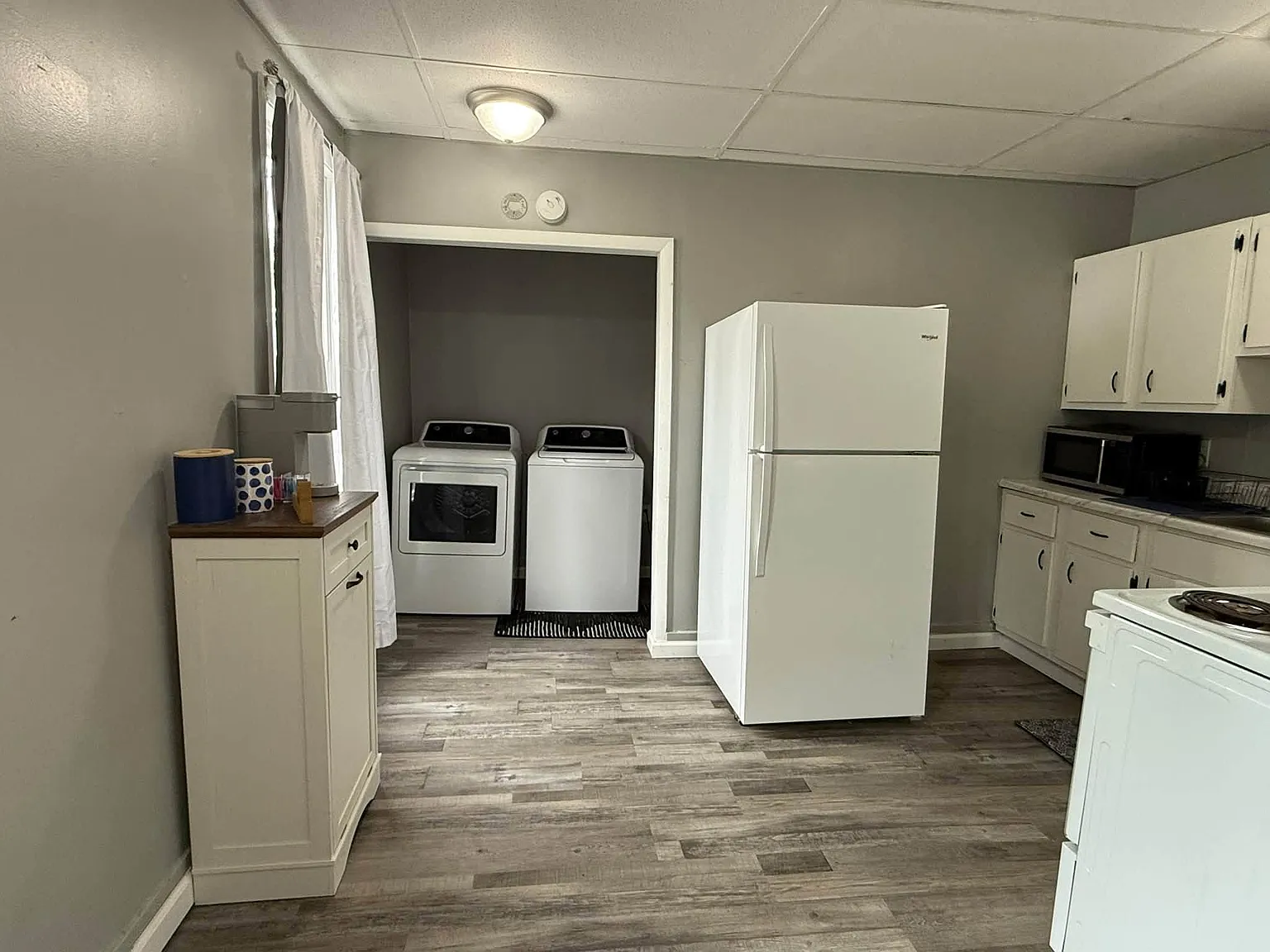 1 bed, $1,000 — Photo 4