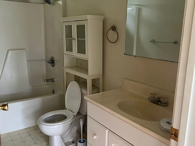 3211 N Miller St — Photo 3