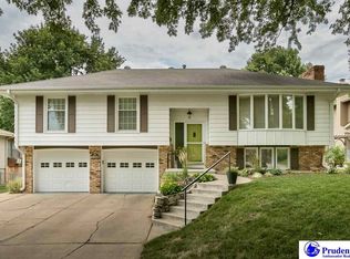 806 Richelieu Ct, Papillion, NE 68046