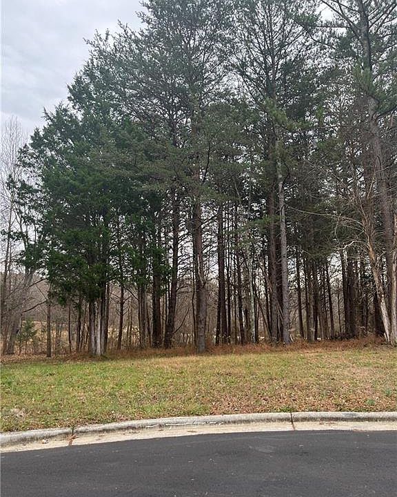 1st image of 2700 Edenridge Dr