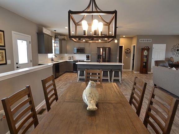 3rd image of 2807 Weatherstone Dr