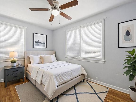 3rd image of 1019 Beach View St