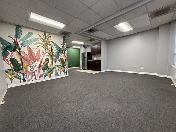 3rd image of 5097 N Elston Ave #301