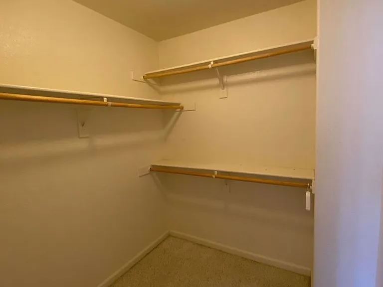 915 Cardoza Rd — Photo 16