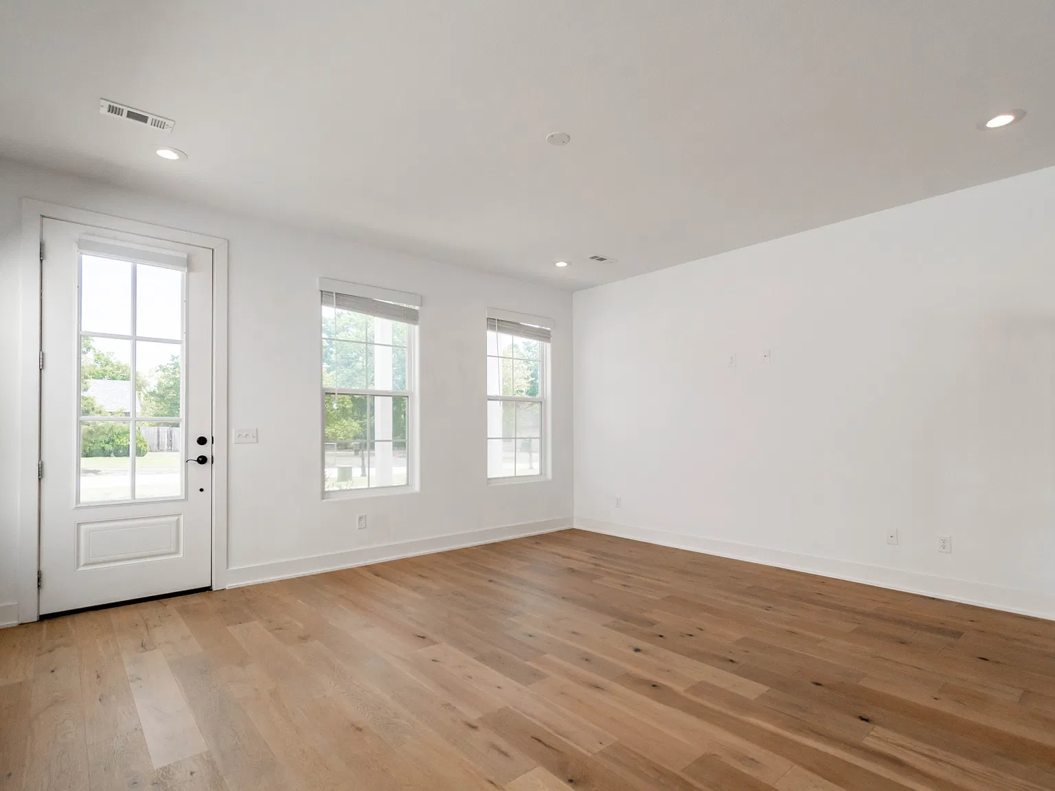 1023 South Hollywood Avenue - 1 — Photo 4