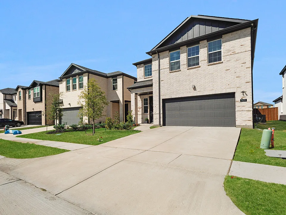 521 Lana Dr