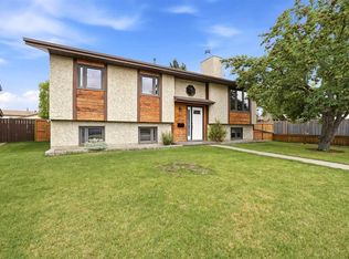 102 SW Richards Cres, Red Deer, AB T4P 3B8