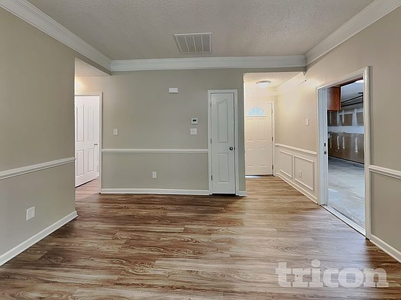 2nd image of 6041 Briggs Dr