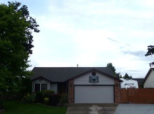 427 Oakdale Ct, Jefferson, OR 97352
