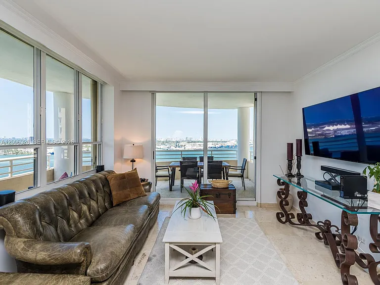 888 Brickell Key Dr #2112 — Photo 16