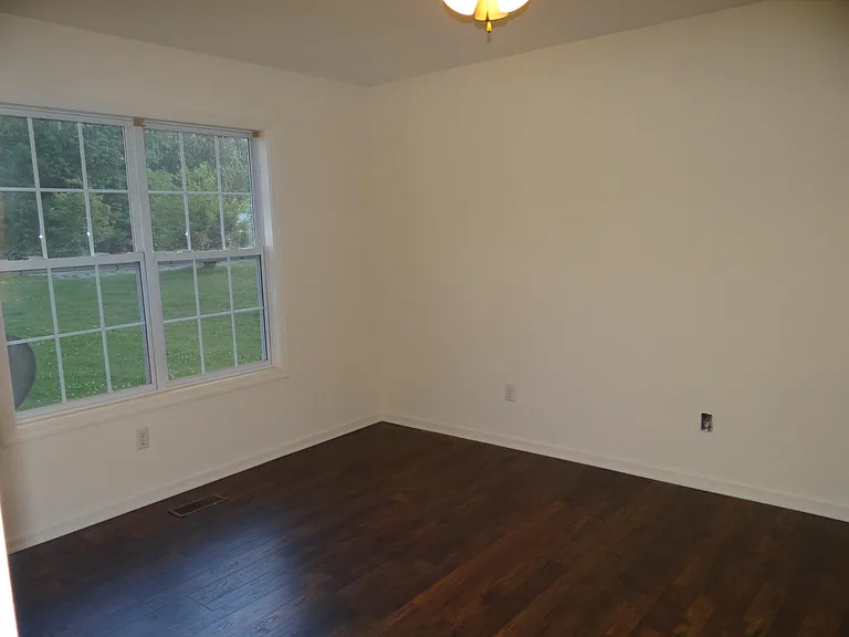 510 Overlook Cir — Photo 10