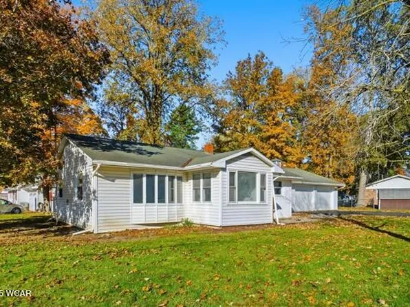 5290 New Haven Dr, Lima, OH 45806