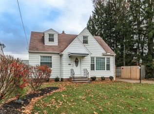 671 E 240th St, Euclid, OH 44123