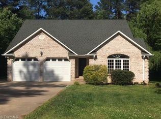 5805 Prestwick Ct, Lexington, NC 27295