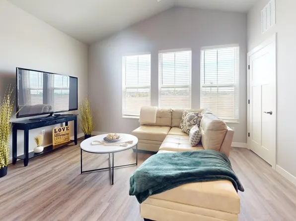 The Flats - 180 (Building 5)