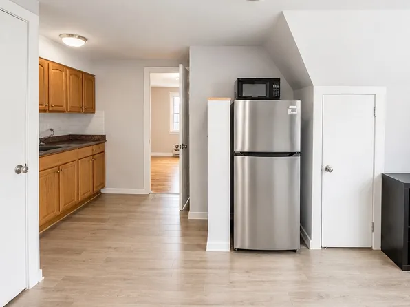 77 Mercer St, Wallington, NJ 07057