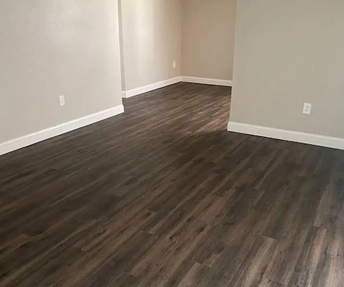 Oakbrook Village Apartments — Photo 10