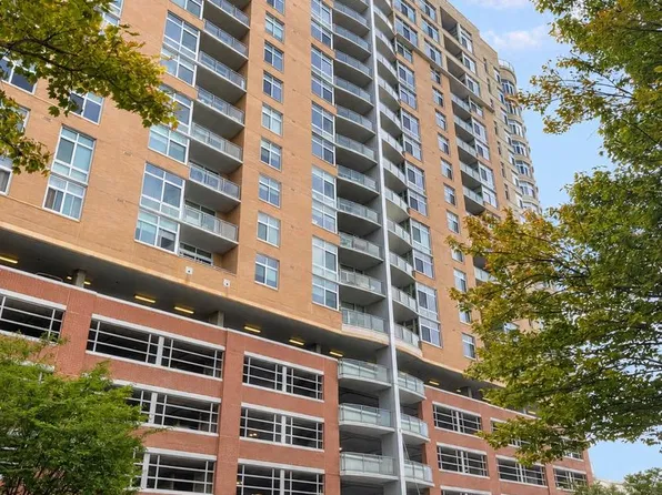 5750 Bou Ave Unit 1104, Rockville, MD 20852